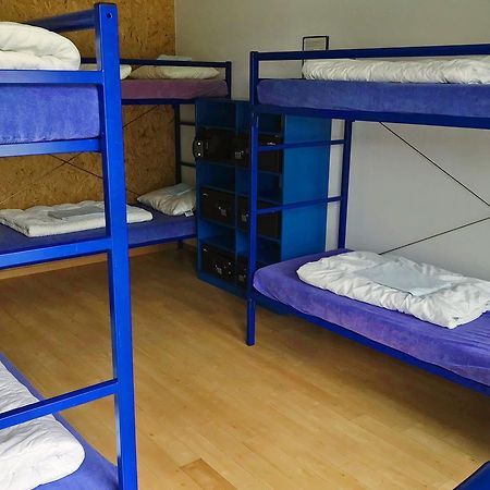 Swiss Hostel Lago Lodge ビール エクステリア 写真