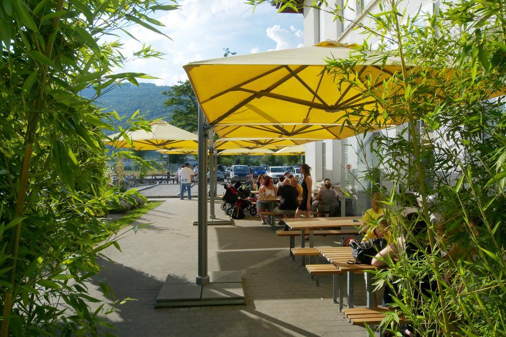 Swiss Hostel Lago Lodge ビール エクステリア 写真